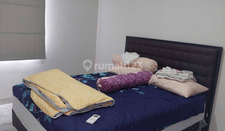Disewakan Rumah Cantik 2 Lantai di Sawangan Depok 4