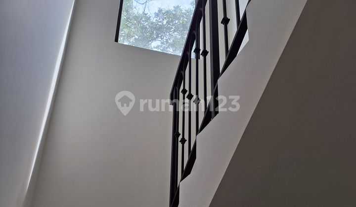 Dijual Rumah American Classic Lebak Bulus