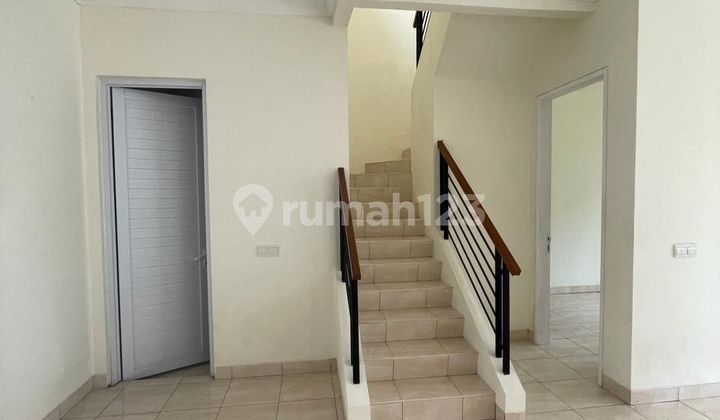 Dijual Rumah Cantik Modern The Green Bsd City 2