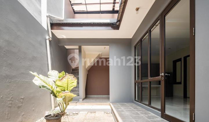 For Sale Ready-to-Occupy Greencove House in BSD