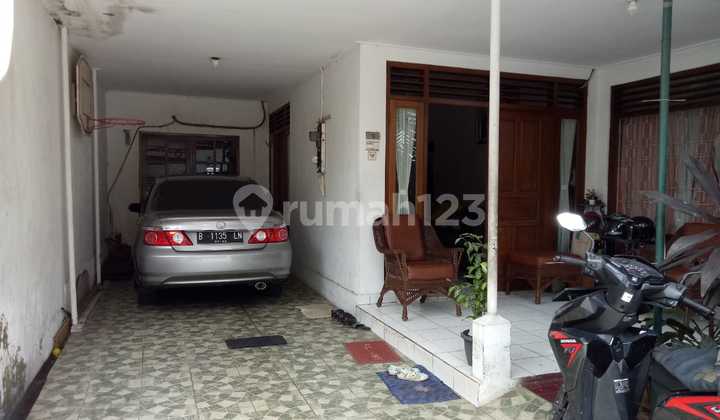 Dijual Rumah Murah di Bulungan Kebayoran Baru Selangkah ke Sudirman Jakarta Selatan