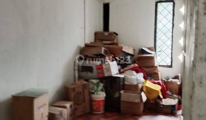 Gudang Siap Pakai di Taman Holis Bandung 2