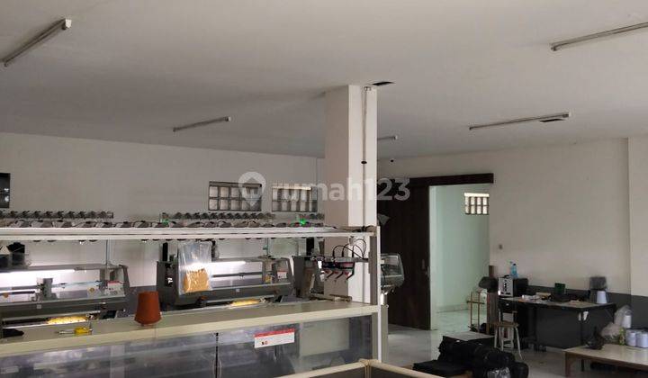 Gudang Strategis Taman Holis Bandung 1