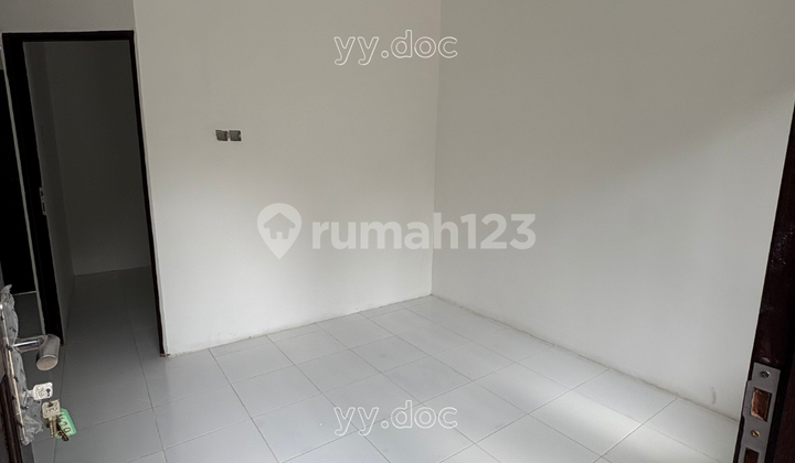 Rumah Cantik Siap Huni Konsep Tunggal