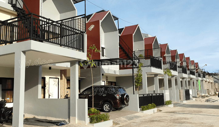 Rumah Cantik 2,5 Lantai Konsep Scandinavian Dengan Rooftop 1