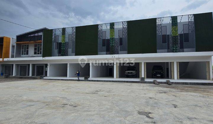 Dijual Ruko 2 Lantai Pinggir Jalan Raya Halaman Parkir Luas 1