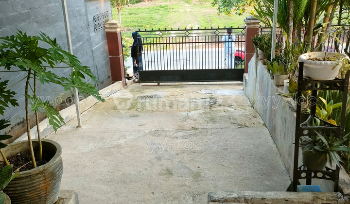 Dijual Rumah Furnished Siap Huni Posisi Hook Tanah Luas 2