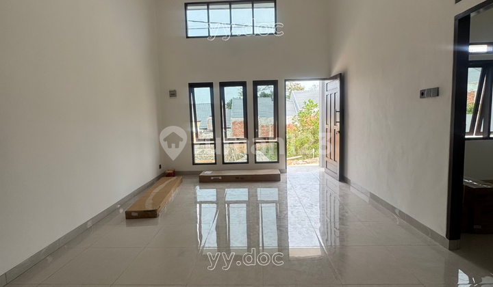 Beautiful Minimalist House Strategic Location Syarifuddin Yoes Street Balikpapan 2