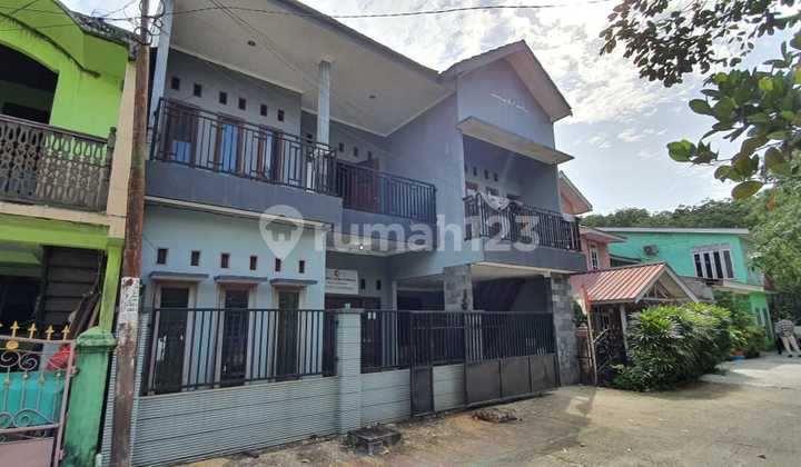 Dijual Rumah 2 Lantai Lokasi Strategis Kawasan Ramai Penduduk Harga Terjangkau 1