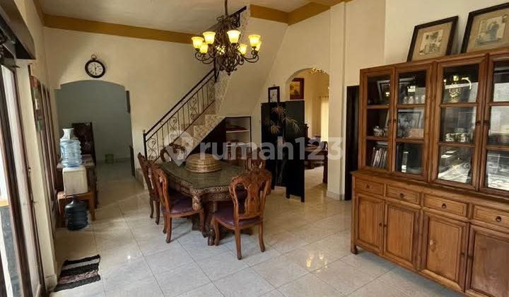 Rented Out Modern House in Central Renon 2