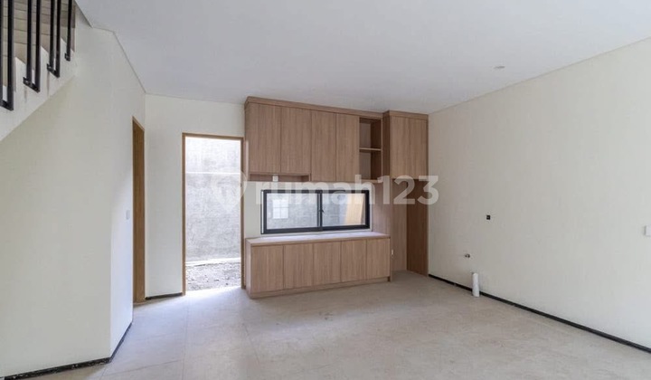 Villa Baru Siap Huni Santorini Dekat Ke Pantai Sanur Bali 2