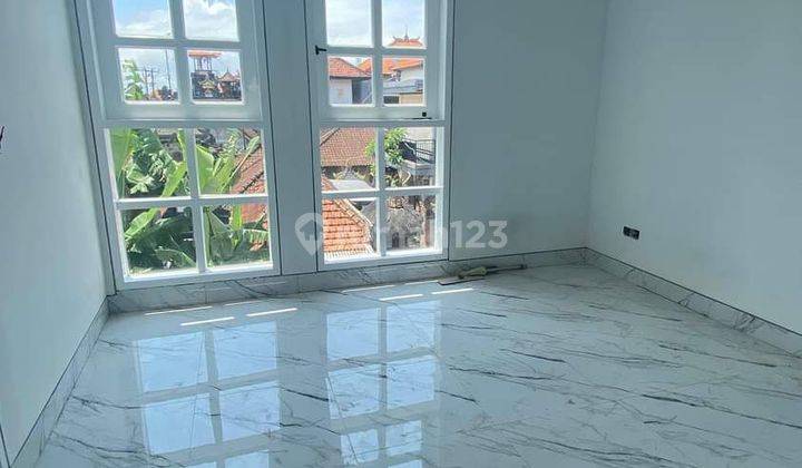 RUMAH SIAP HUNI MODERN 2LANTAI DEKAT KE SEMINYAK & CANGGU 2