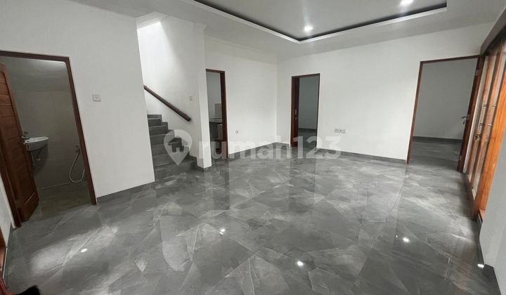 Rumah Baru Modern Siap Huni di Pusat Renon Dekat ke Sanur 2