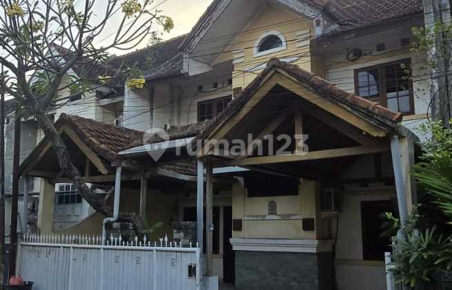 Rumah 2 Lantai Padang Sambian Jl.gunung Sahari