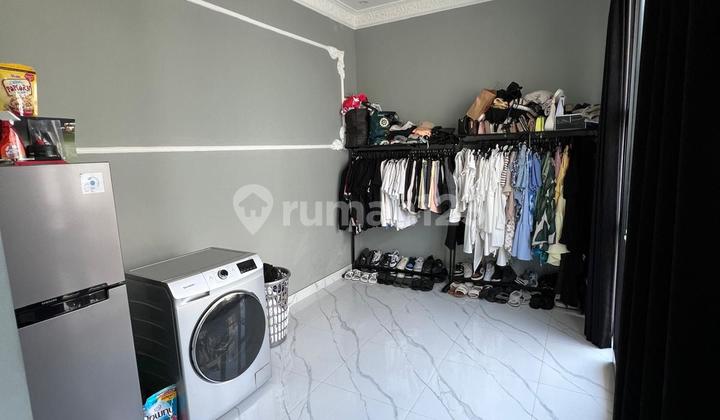 Shop For Retail And 3 Bedroom Apartments In Seminyak