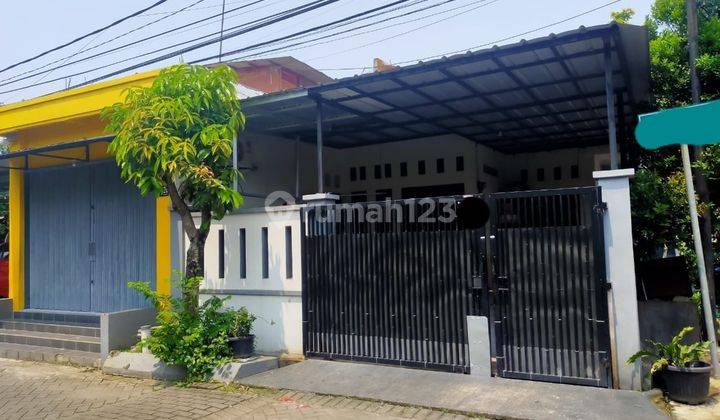 Dijual Rumah Hook Beserta Tempat Usaha di Taman Harapan Baru, Bekasi 1
