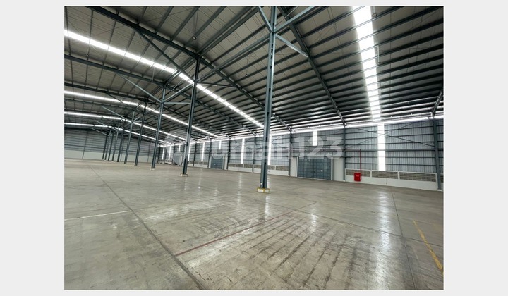Great Warehouse and Strategic Location in Cibitung, Bekasi Great Warehouse and Strategic Location in Cibitung, Bekasi