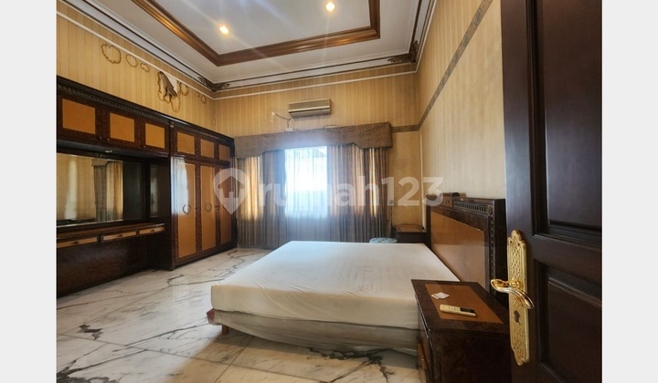 Rumah Komersial, Lokasi Strategis, Raya Jemur Andayani, Surabaya