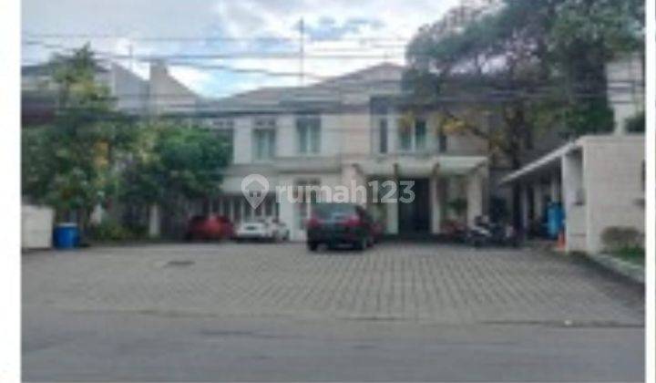 Rumah di Jalan Wr Supratman Surabaya 1