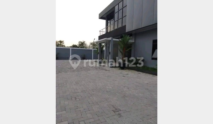 Good Warehouse and Strategic Location in Klaten, Solo