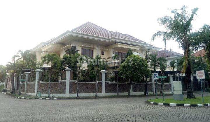 Dijual Rumah Mewah Daerah Elite Dian Istana Siap Huni 1