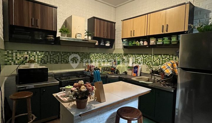 Rumah Strategis Dijual di Wisma Permai Surabaya Sudah SHM 2