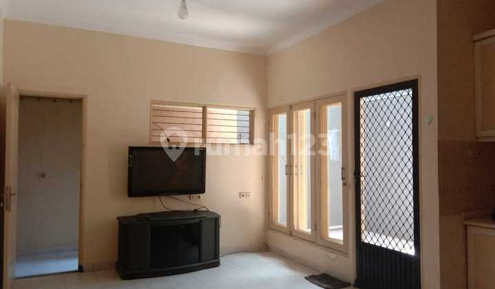 House for Rent 45M Graha Sampurna Wiyung West Surabaya Semi Furnished Attic 2