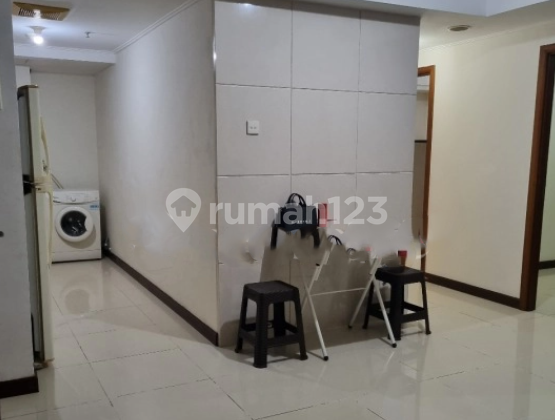 3 BR Waterplace Apartment 850m Pakuwon Surabaya Semi-Furnished 2