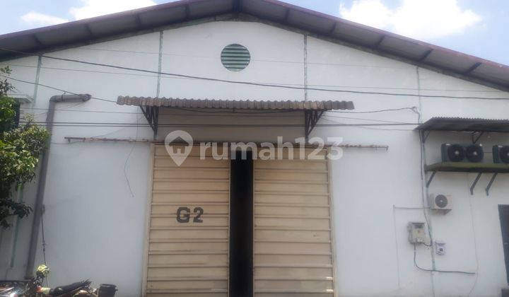 Gudang Angtropolis Surabaya Bisa 150 Ton