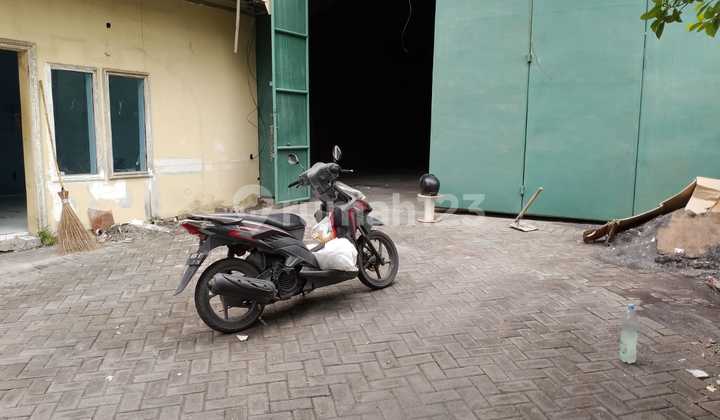 Warehouse for Rent 75 Million Surabaya in Sumur Welut
