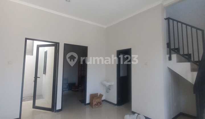 Rumah Baru 1 M-an Alana Gunungsari Surabaya Rumah Baru 1 M-an Alana Gunungsari Surabaya