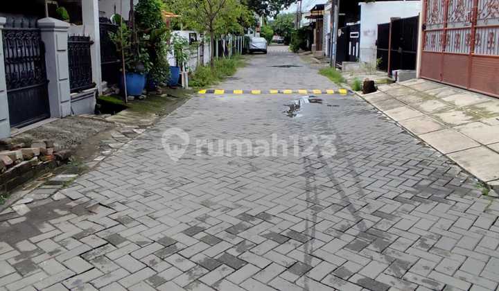 3-Storey House with SHM in Harapan Indah, Bekasi 2