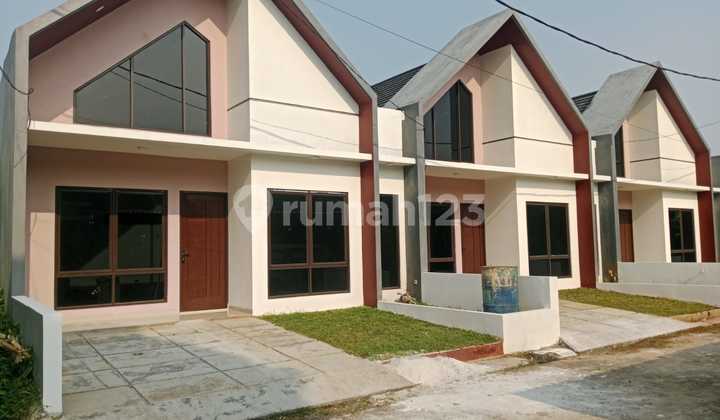 Rumah 1 Lantai HGB Siap Huni di Cluster Royal Emerald, Bekasi