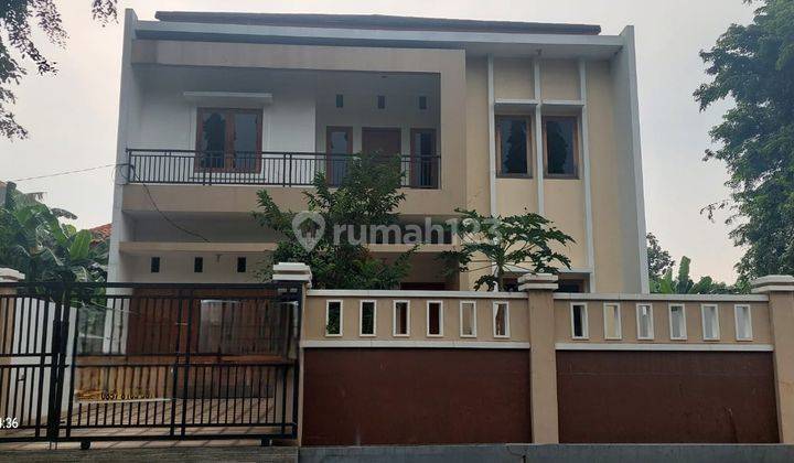 Rumah Luas 2 Lantai di Jual di Harapan Indah, Bekasi 2