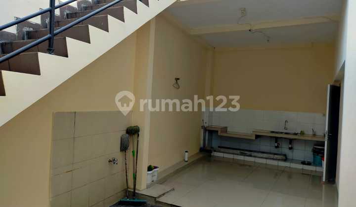 Rumah Bagus SHM Jakarta Garden City Cluster Zebrina, Jakarta Timur 2