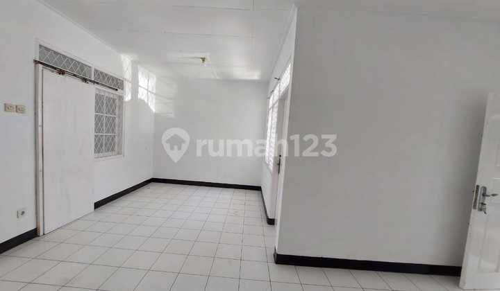 Rumah Asri Ice Skating Arcamanik Banding Timur  2
