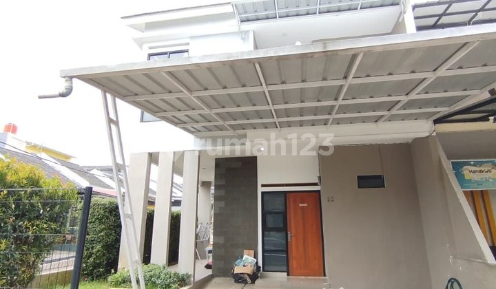 Rumah Asri Hook 2 Lantai Cluster Siap Huni di Cihanjuang 2