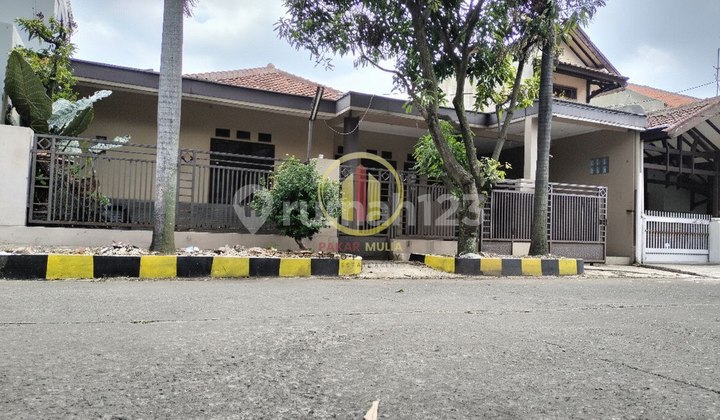 Murah! Rumah lama bagus strategis di Margahayu Raya kota Bandung 1