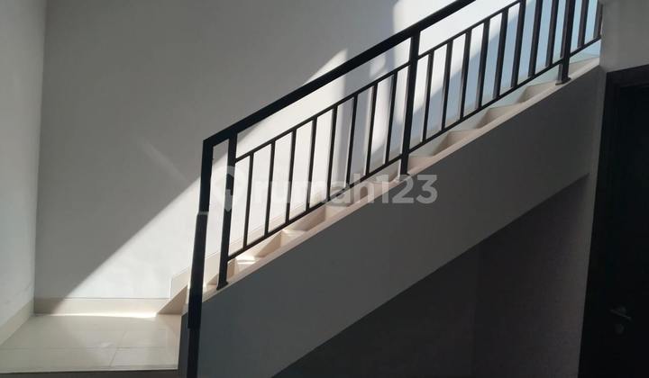 Murah! Rumah Siap Huni 2 lantai di Podomoro Park Bandung 2