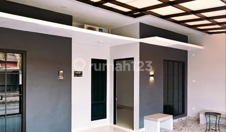 Luxurious and Lush Ready-to-Occupy Flood-Free House in Ciganitri, Bandung Luxurious and Lush Ready-to-Occupy Flood-Free House in Ciganitri, Bandung