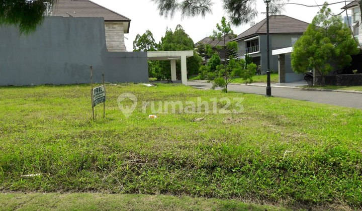 Tanah Kavling murah view danau di Kota Baru Parahyangan Bandung
