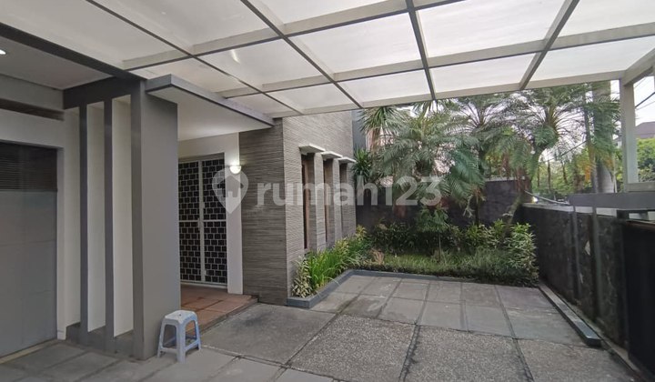 Best Price! Rumah terawat siap huni komplek Batununggal Bandung