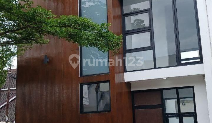 Rumah Modern Baru Siap Huni di Antapani Bandung