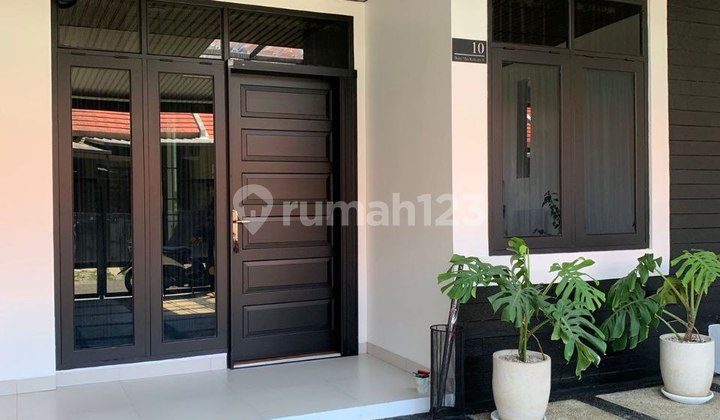 Rumah siap huni Antapani Bandung dalam komplek