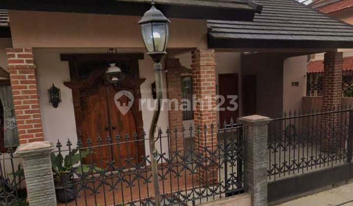 RUMAH Bagus Posisi Hook Semi Furnished di Arcamanik Endah Bandung