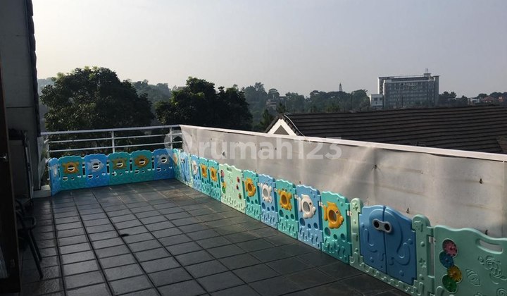 Cheap! 4-Story House in Dago Resort Bandung with a Great View. 2