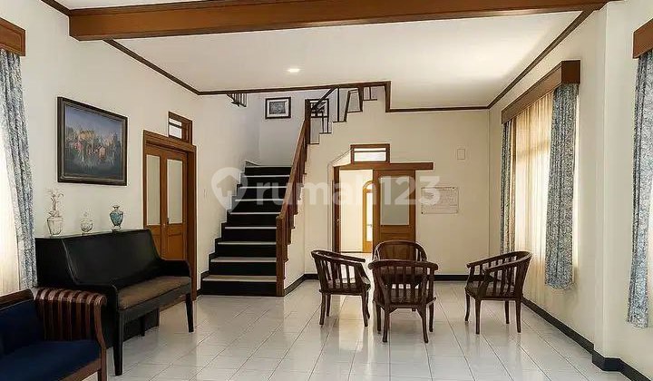 Murah! Rumah cantik siap huni di komplek Kiaracondong Bandung 2
