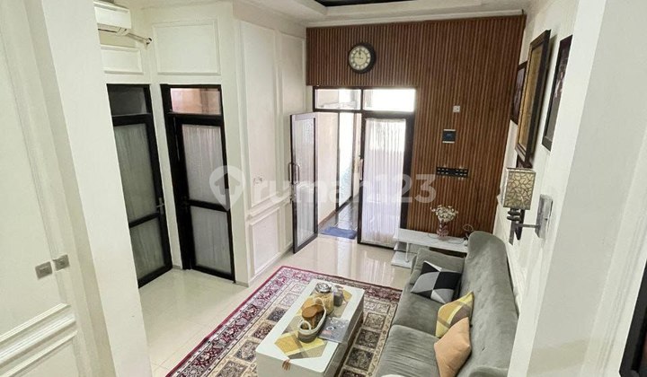 Rumah Bagus 2 Lantai Siap Huni Dekat Batununggal Bandung 2