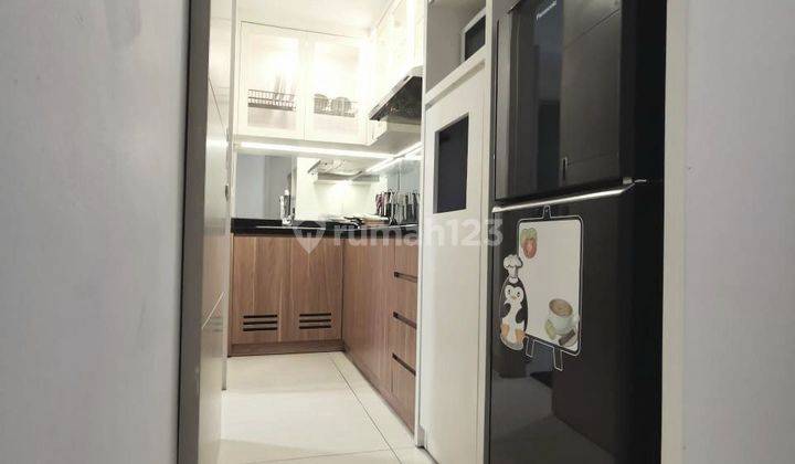 Private Lift 3BR Apartemen La Riz Mansion Furnish La Viz Orchard 2