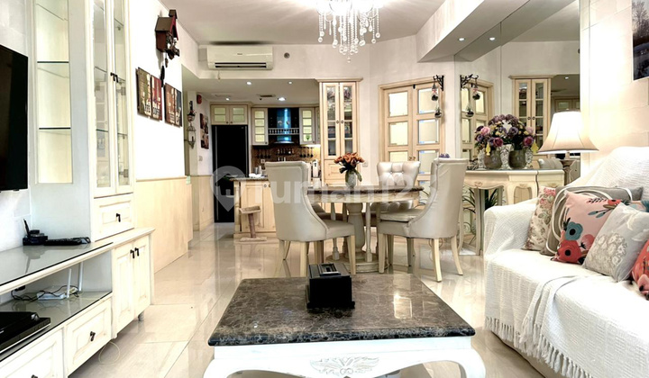 Kondominium Taman Anggrek, 2+1 Bedrooms, Good Classic Furnish, Classic